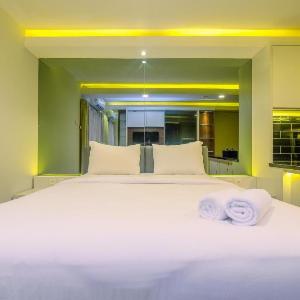 Elegant and Comfy Studio Amethyst Apt By Travelio