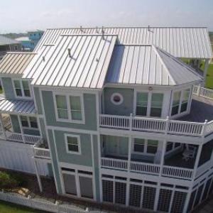 Captain's Retreat by Ryson Vacation Rentals