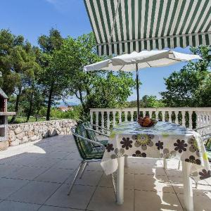Apartment in Silo near the Sea