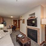 B204   1 Bedroom Lake View Suite at Lakefront Hotel Maryland