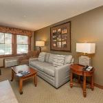 B204   1 Bedroom Lake View Suite at Lakefront Hotel Maryland