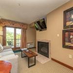 B204   1 Bedroom Lake View Suite at Lakefront Hotel Maryland