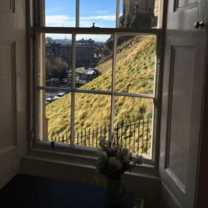 Castle Wynd - Historic Edinburgh Castle Views Central Apartment