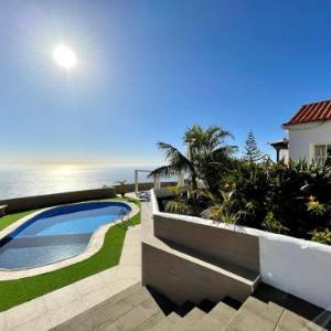 Bungalow con terraza alta y vistas a océano Los Quemados La Palma