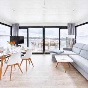 Holidays on the waterHouseboat on the Baltic Sea