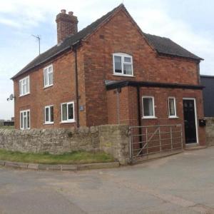 4 bed cottage located near Newport shropshire