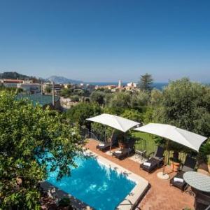 Antique Villa Lucia by Feeling Italy in Town Center with Pool Sea Views and Daily Housekeeping