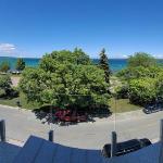 539 Bay Street - Luxury Downtown Residences Steps from the Beach and Festivals