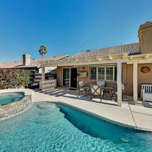 Indian Palms Gem - Private Pool & Hot Tub home