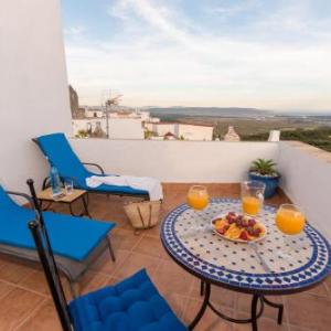 Atico Trafalgar By La Judería de Vejer - Inside a typical Andalusian Casa Patio