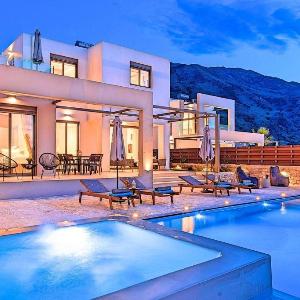 Minoas Sea Villa Heated Pool 10 pax