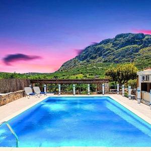 Cretan Kera Villa Heated Pool