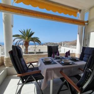 Elegant Spacious Apartment with Sea Views