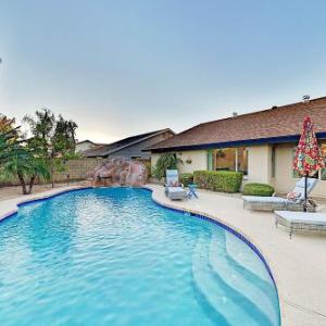 Upgraded Retreat - Poolside Oasis Patio & Grill home