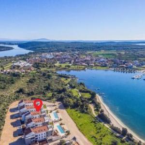 Nice apartment in Pula with Outdoor swimming pool and 2 Bedrooms