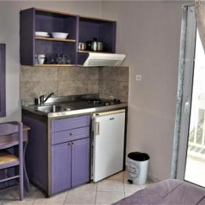 Room in Studio - Room for 4 people in Limenaria only five minutes away from center