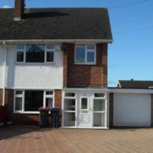 4-Bed House in Newport