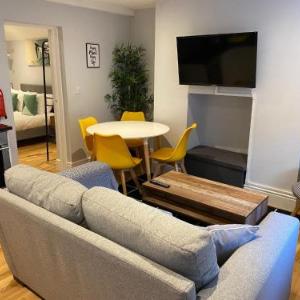 Stylish Luxe 1 Bedroom Apt Cowley