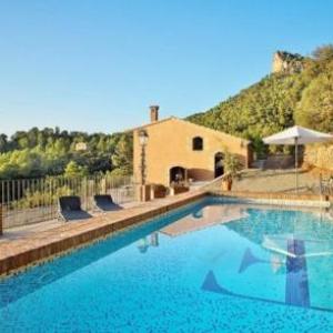 Villa in Falset Sleeps 6 with Pool