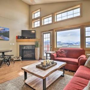 Top-Floor Condo with View Steps to Ski Shuttle