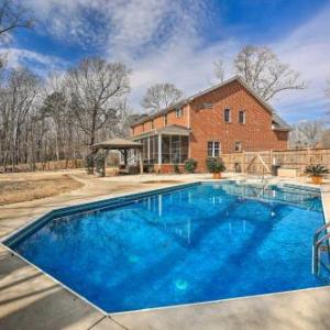 New Bern Luxury Retreat with Private Pool and Gym