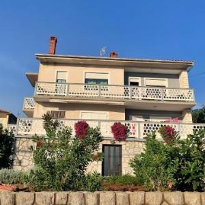 Apartments with parking space Silo Krk - 18667