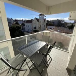 Studio refait à neuf front de mer avec parking pour 3 personnes - FR-1-474-147