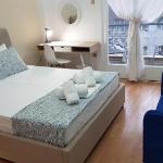 Apricot Apartment - Athens Center 6 BD 2.5 BATH