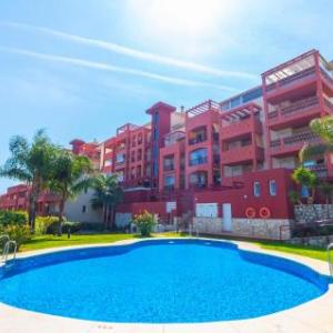 Amazing apartment in Benalmádena Costa with Outdoor swimming pool WiFi and 2 Bedrooms