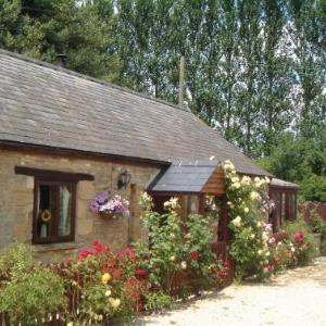 2-Bed Cottage Hook Norton with outside Jacuzzi