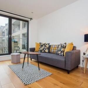 Stunning Modern 1 Bed Flat near Canary Wharf Zone2