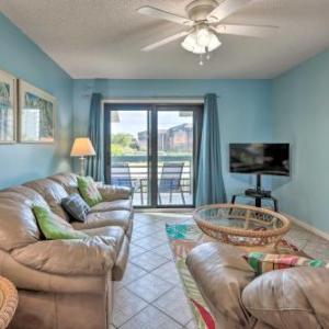 Coastal New Smyrna Beach Condo with Pool Access