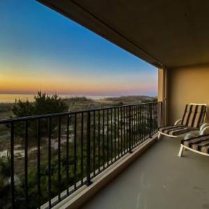 Charming Vintage 3BR Oceanfront w Ocean and Sunrise Views