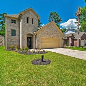 Golfers Paradise Less Than Half-Mile To Lake Conroe!