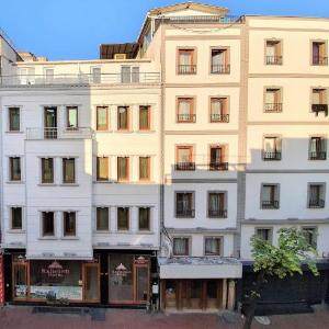 Raimond Hotel