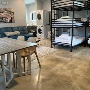 Group suite just off Route 66