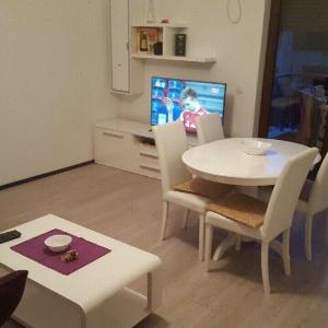 Tropical Paradise in a 1BR APT 5 min to Sand Beach