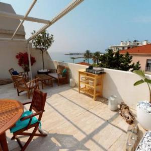 Superbe appartement climatisé avec grande terrasse et parking à Menton - FR-1-196-290