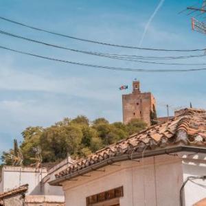 - Apartamento junto la Alhambra y Albaicín - QH EME Suites