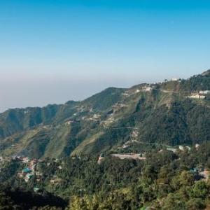 SUN 2BHK by Wabi Sabi Stays Steep Uphill walk 5 Mins