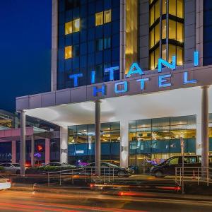 Titanic Port Bakirkoy