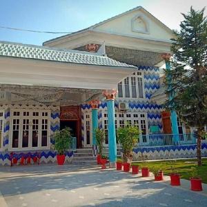 Shahi Palace Guest House