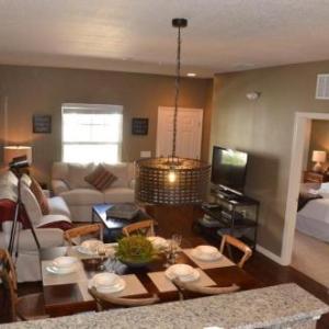 Lucaya 3 Bedroom 2 Bath Townhome with flat screen TV