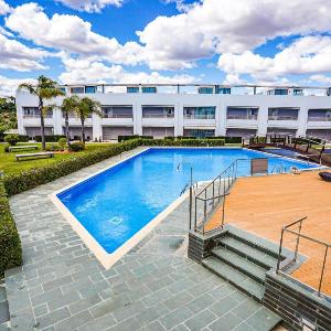 Comfortable apartment with a patio near Tavira