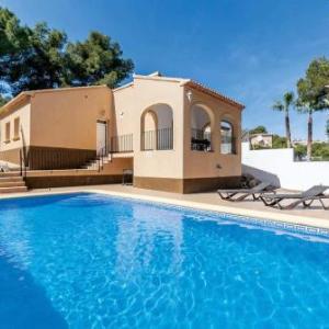 3383 Villa Encina