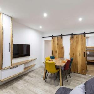 Appartement central 4-6 pers RDC bien équipé proche télécabine et commodités. - FR-1-401-230