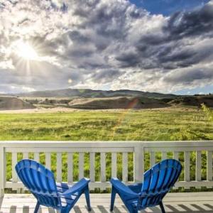 Cozy Emigrant Escape with Mtn Views and Amenities