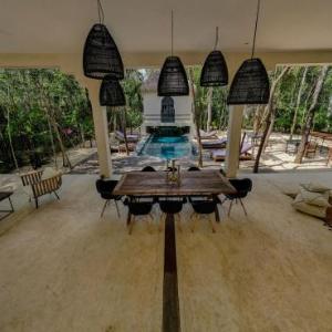 Moroccan vacation home for 16 guests!