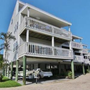 Intercoastal 203 by Teeming Vacation Rentals