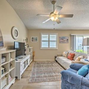 Family Home with Screened Porch in The Villages